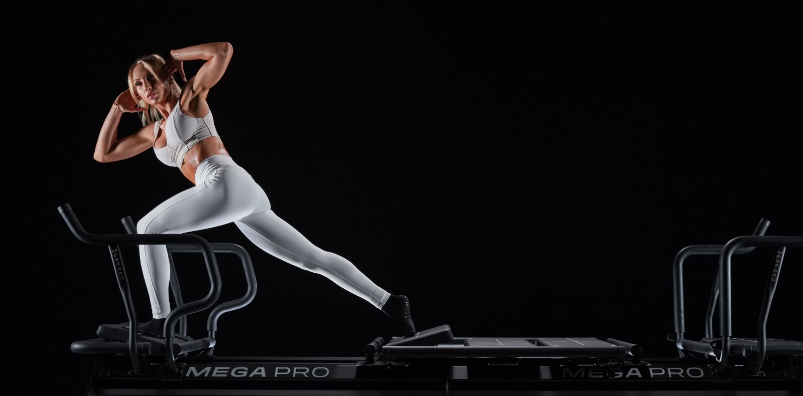 pilates-reformer-mega-pro-01 Pilates Reformer MegaPro